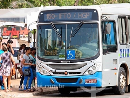 Suspenso processo seletivo que concede vales-transportes aos estudantes da Capital