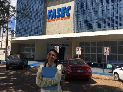 Graduação de fisioterapia da FASEC tem aulas práticas em laboratórios equipados e bolsas de até 70%